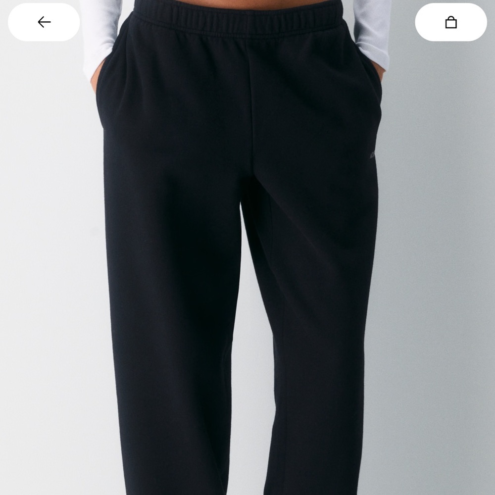 Aritzia straight sweatpant